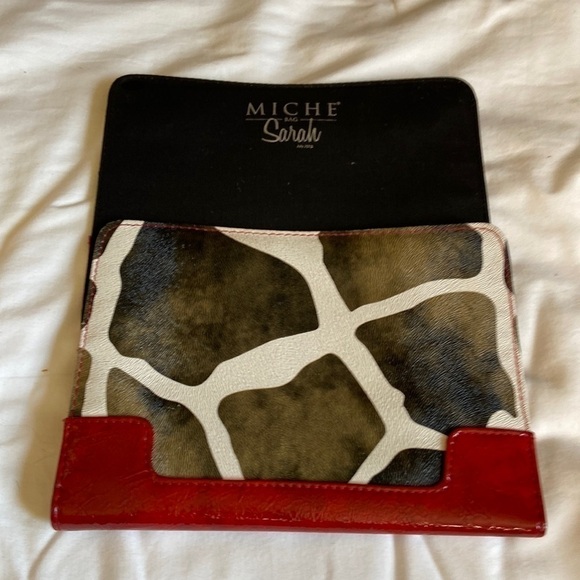 𝅺miche Sarah Shell for Petite Bag, Giraffe Print - Picture 5 of 7